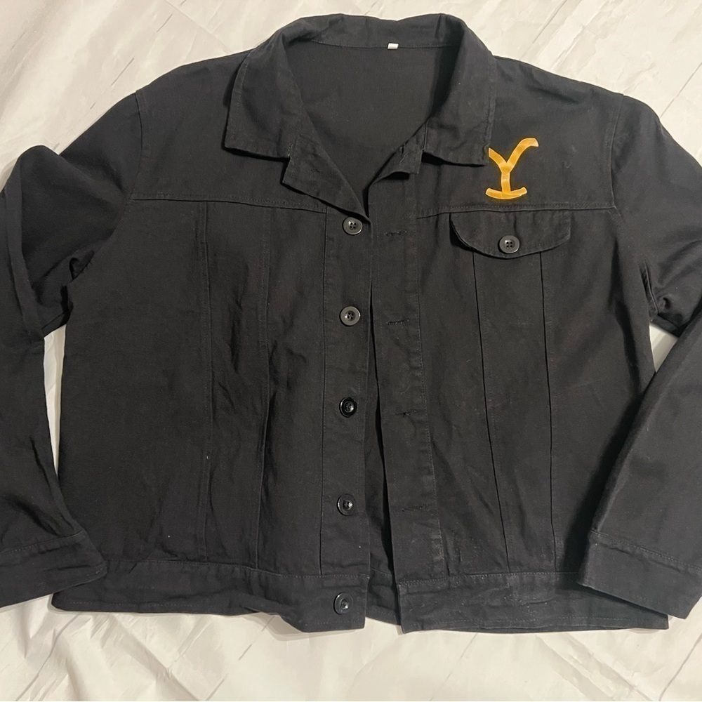 Yellowstone unbranded Jacket size says 3XL but it’s smaller, see sizing